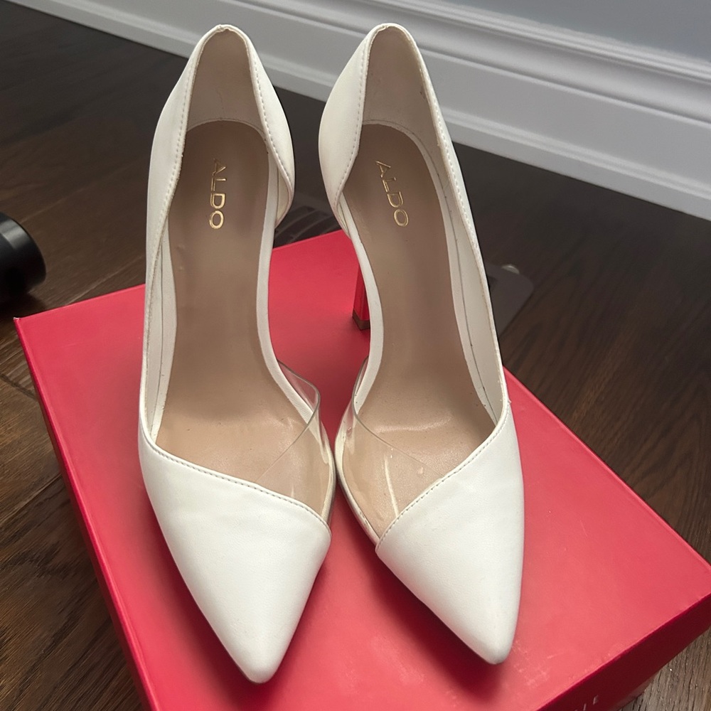 Aldo White Elegant Pointed-Toe Heels - Picture 2 of 7